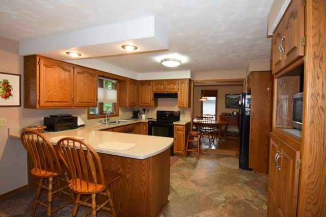 3316 S WHITE BIRCH LANE, Appleton, WI 54915