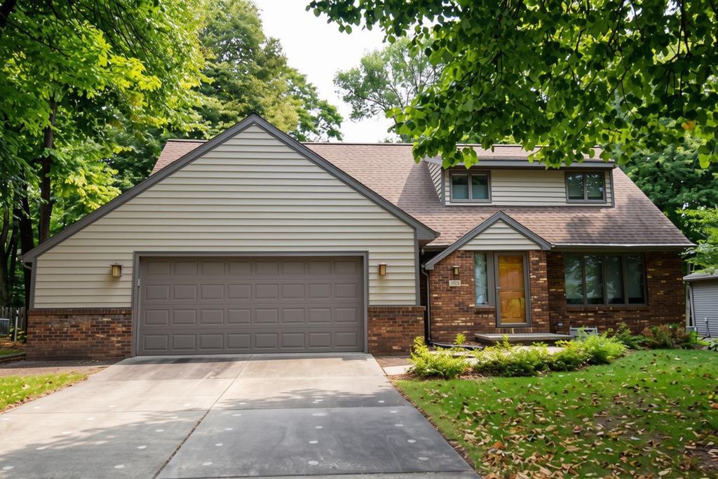 3316 S WHITE BIRCH LANE, Appleton, WI 54915