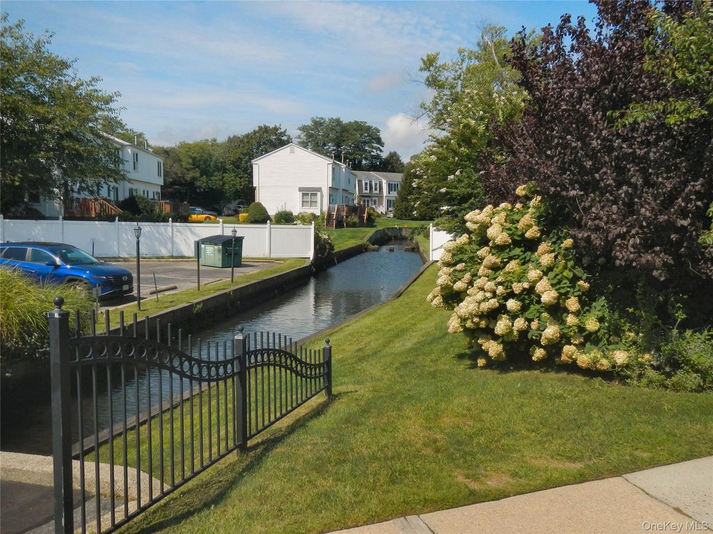 200 Merrick Road H, Amityville, NY 11701 — photo 5