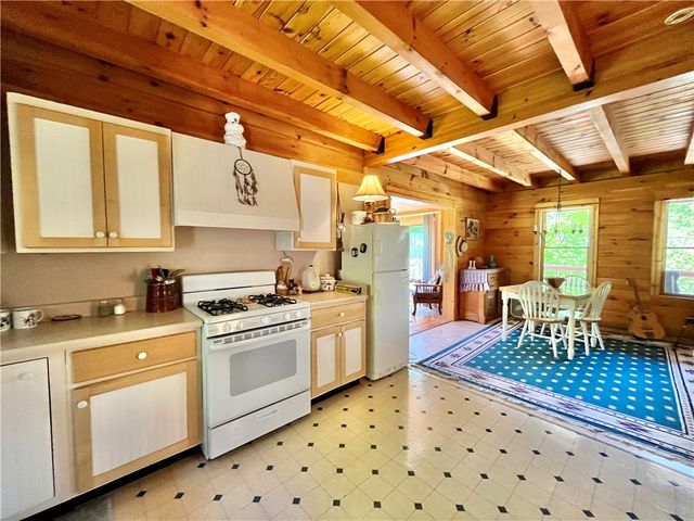 7560 North Huron Road, Huron, NY 14590
