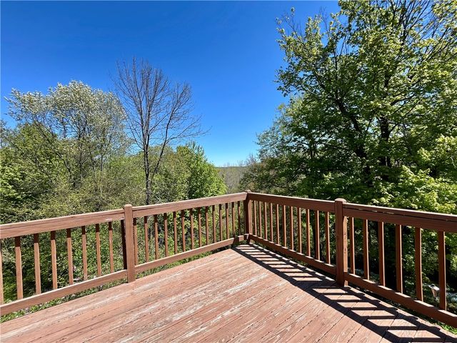 7560 North Huron Road, Huron, NY 14590