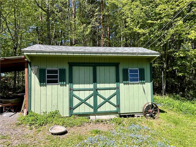 7560 North Huron Road, Huron, NY 14590