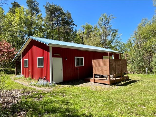 7560 North Huron Road, Huron, NY 14590