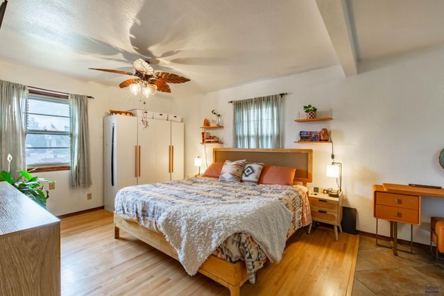 1627 38TH, Rapid City, SD 57702