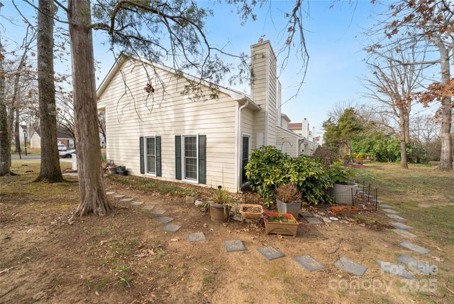 11121 Sevilla Court, Charlotte, NC 28226