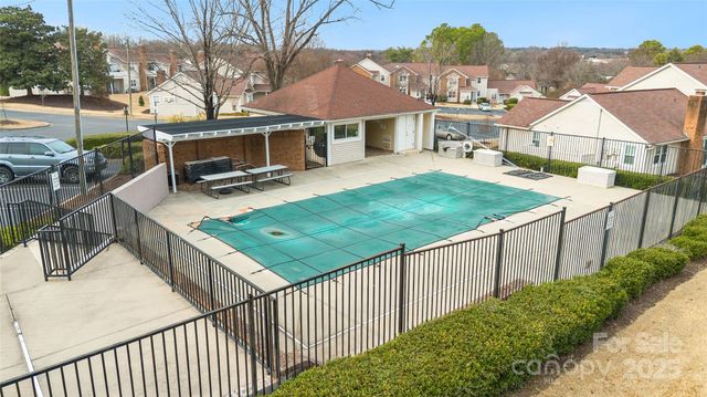 11121 Sevilla Court, Charlotte, NC 28226