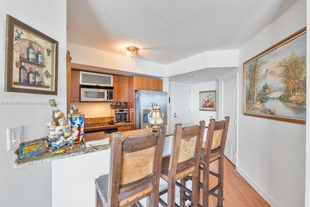 9055 SW 73rd Ct 903, Miami, FL 33156