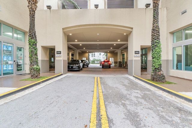 9055 SW 73rd Ct 903, Miami, FL 33156