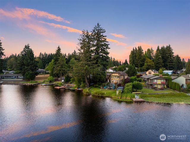 4832 Lakemont Drive SE, Olympia, WA 98513
