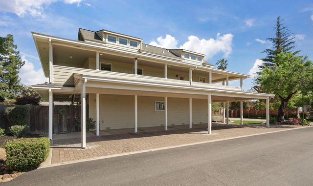 17700 N Kennison Ln, Lodi, CA 95240