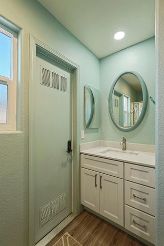 17700 N Kennison Ln, Lodi, CA 95240