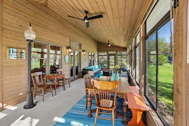 W9304 Ripley Road, Cambridge, WI 53523