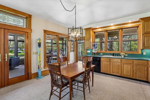 W9304 Ripley Road, Cambridge, WI 53523