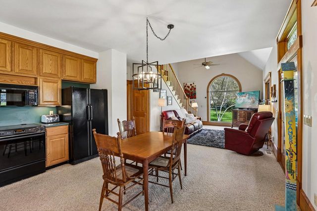 W9304 Ripley Road, Cambridge, WI 53523