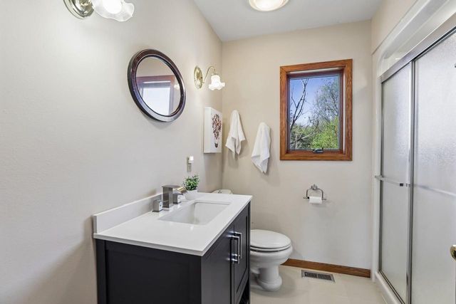 W9304 Ripley Road, Cambridge, WI 53523