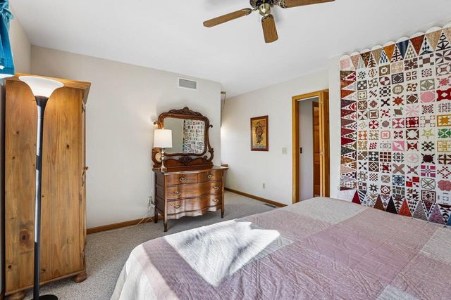 W9304 Ripley Road, Cambridge, WI 53523