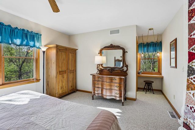 W9304 Ripley Road, Cambridge, WI 53523