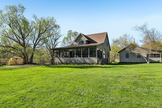 W9304 Ripley Road, Cambridge, WI 53523