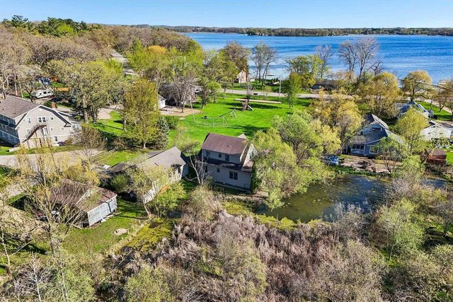 W9304 Ripley Road, Cambridge, WI 53523