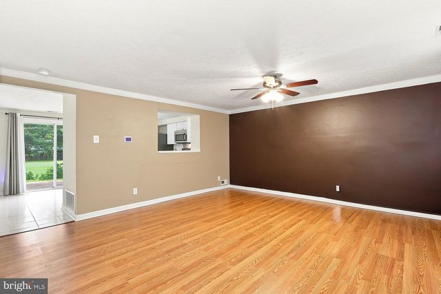 21 WATERVIEW CT, Marlton, NJ 08053