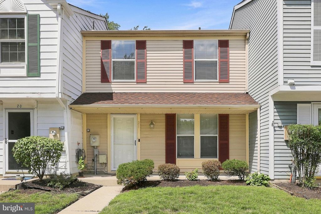 21 WATERVIEW CT, Marlton, NJ 08053
