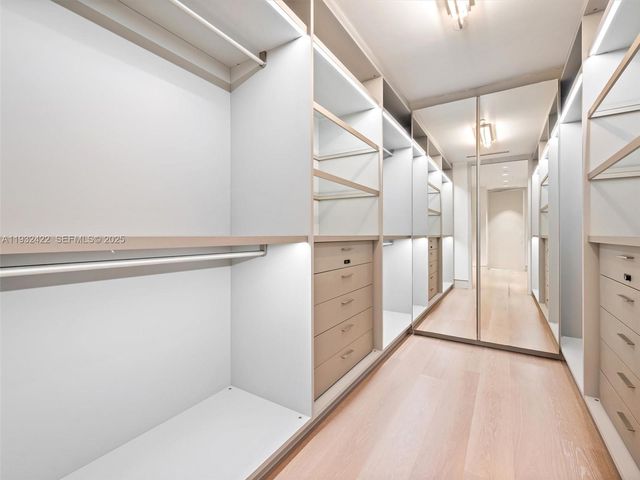 7937 Fisher Island Dr 7937, Miami Beach, FL 33109