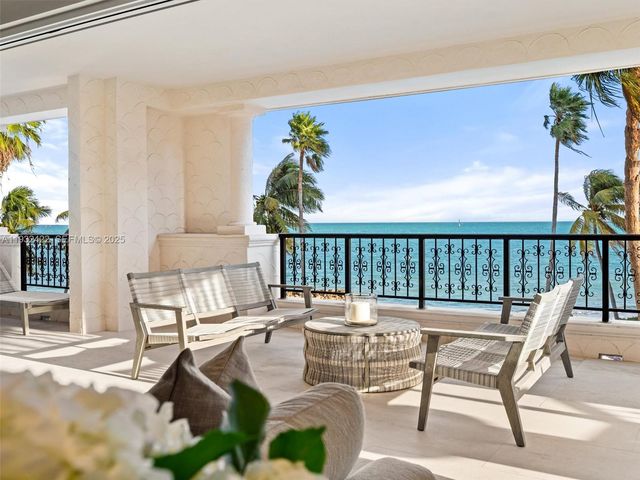 7937 Fisher Island Dr 7937, Miami Beach, FL 33109