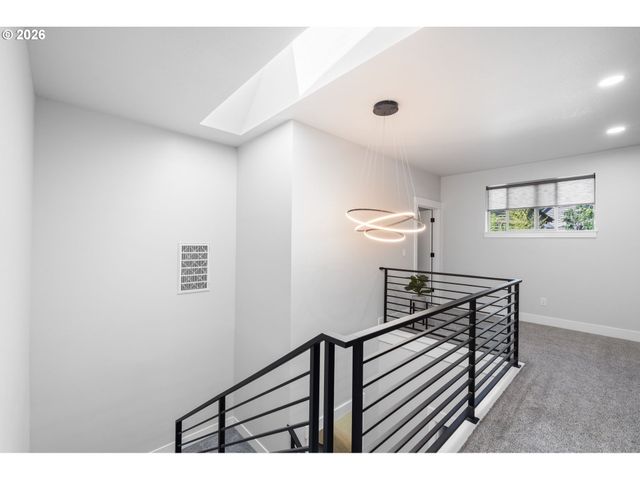 5353 LAKEVIEW Blvd, Lake Oswego, OR 97035
