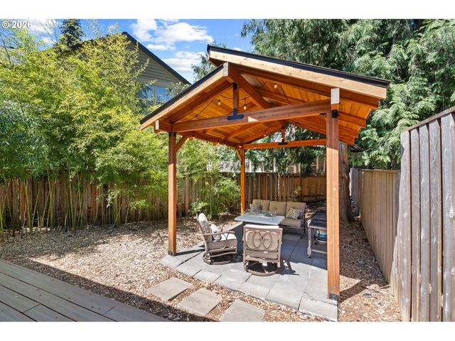 5353 LAKEVIEW Blvd, Lake Oswego, OR 97035
