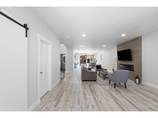 5353 LAKEVIEW Blvd, Lake Oswego, OR 97035