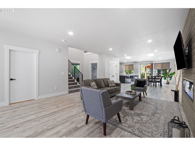 5353 LAKEVIEW Blvd, Lake Oswego, OR 97035