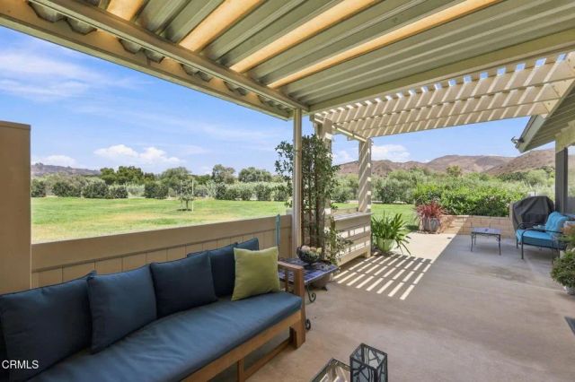 42062 Village 42, Camarillo, CA 93012