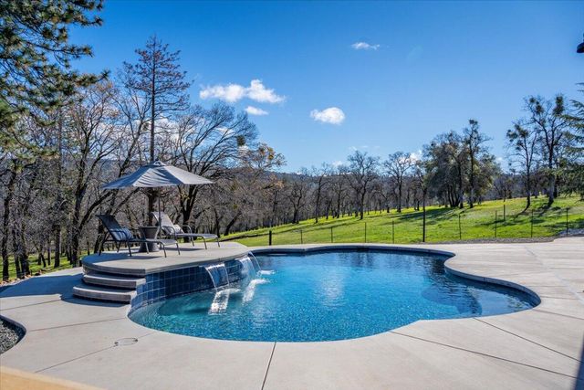 29099 Doveweed Way, Shingletown, CA 96088