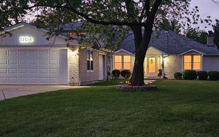 1104 Schilling Drive, Schererville, IN 46375