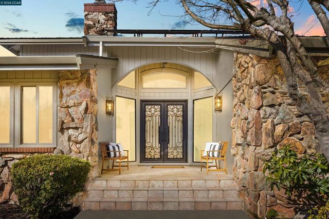 551 551 Blackhawk Club Dr, Danville, CA 94506