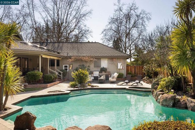 551 551 Blackhawk Club Dr, Danville, CA 94506