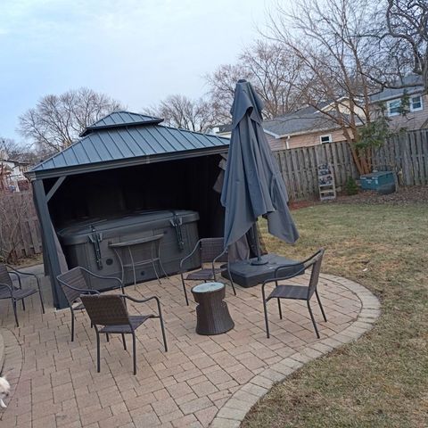 714 N Whitcomb Drive, Palatine, IL 60074