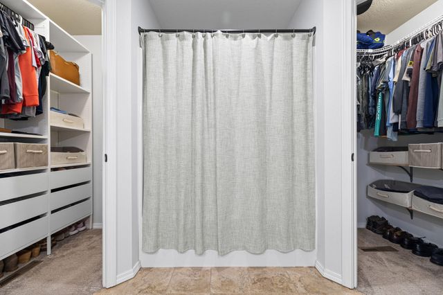 1189 S Casa Grande Avenue, Springfield, MO 65802