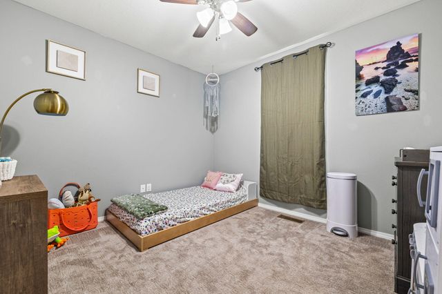 1189 S Casa Grande Avenue, Springfield, MO 65802