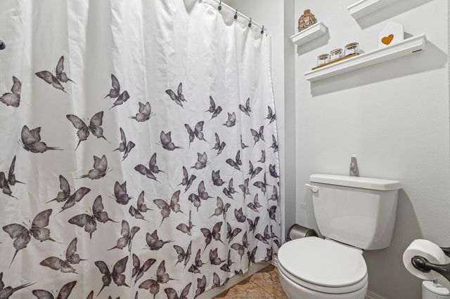 1189 S Casa Grande Avenue, Springfield, MO 65802