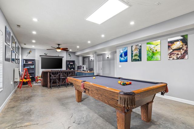 1189 S Casa Grande Avenue, Springfield, MO 65802