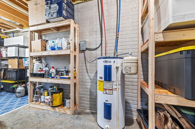 1189 S Casa Grande Avenue, Springfield, MO 65802