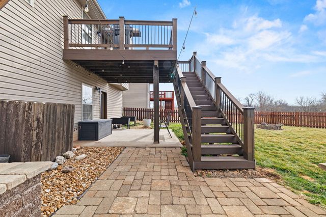 1189 S Casa Grande Avenue, Springfield, MO 65802