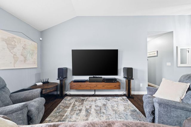 1189 S Casa Grande Avenue, Springfield, MO 65802