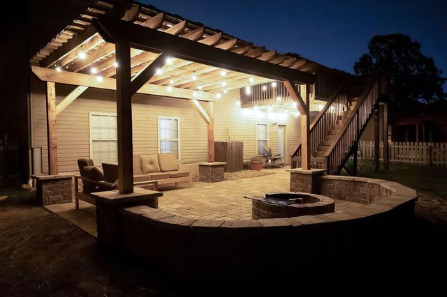 1189 S Casa Grande Avenue, Springfield, MO 65802