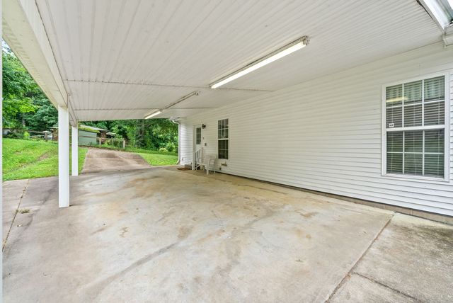 196 Wildlife Road, Dover, TN 37058