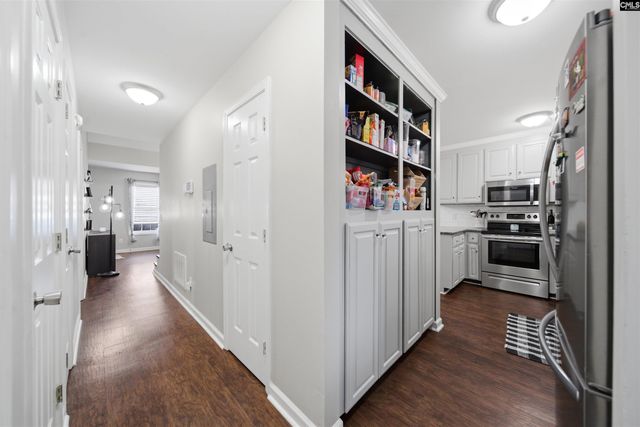 233 Montclaire Circle, West Columbia, SC 29170