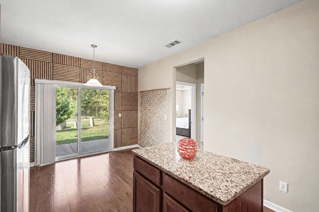 2332 Traemoor Village Pl, Nashville, TN 37209