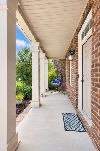 2332 Traemoor Village Pl, Nashville, TN 37209