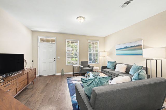 2332 Traemoor Village Pl, Nashville, TN 37209